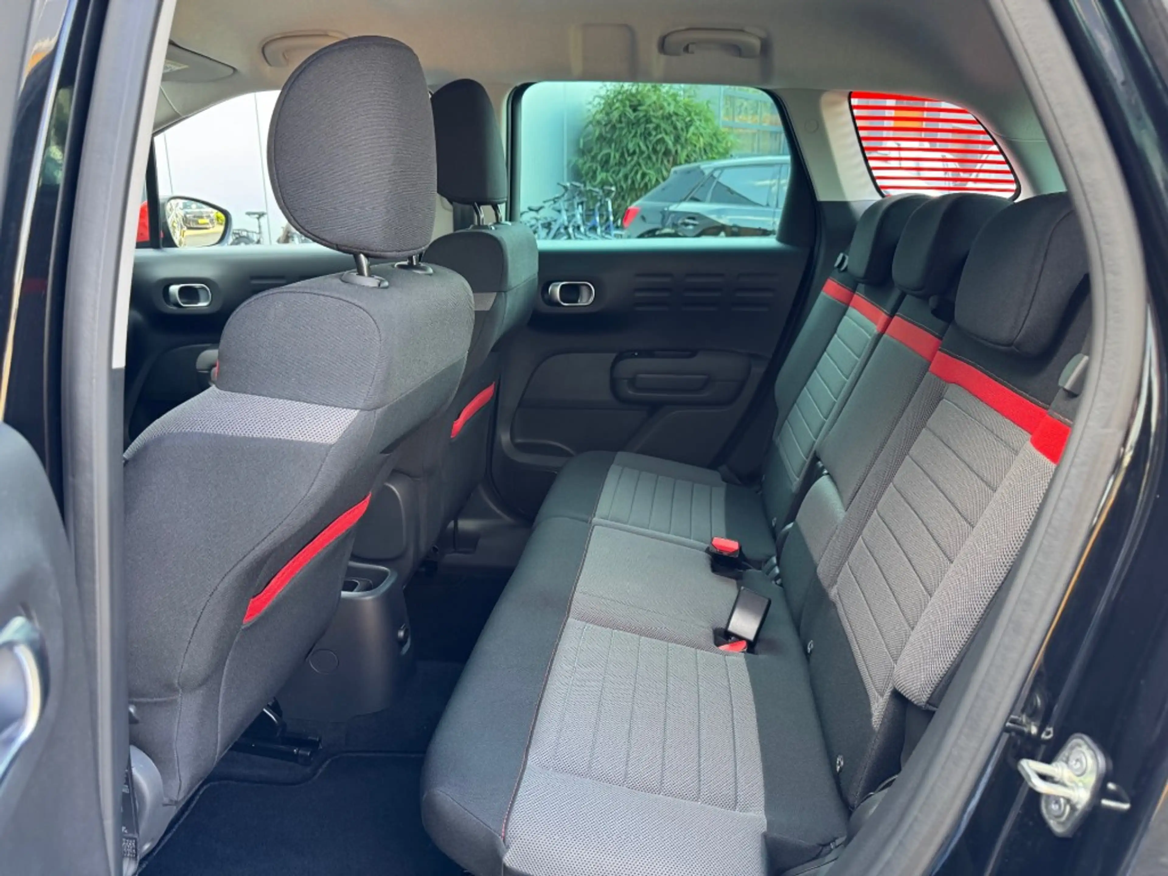 Citroen C3 Aircross 1.2 PureTech 110PK S&S C-Series - stoelverwarm - t — photo 19
