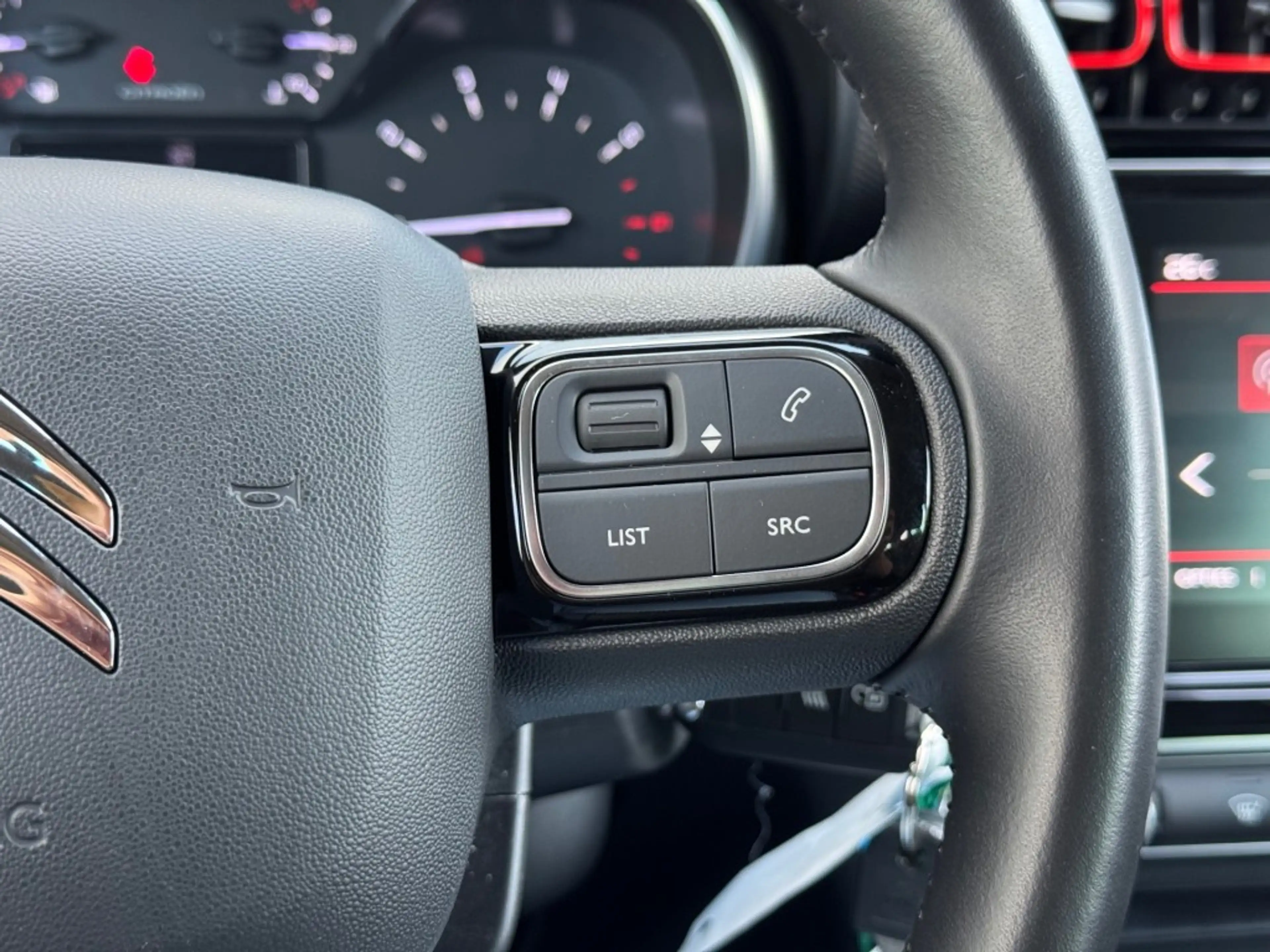 Citroen C3 Aircross 1.2 PureTech 110PK S&S C-Series - stoelverwarm - t — photo 10
