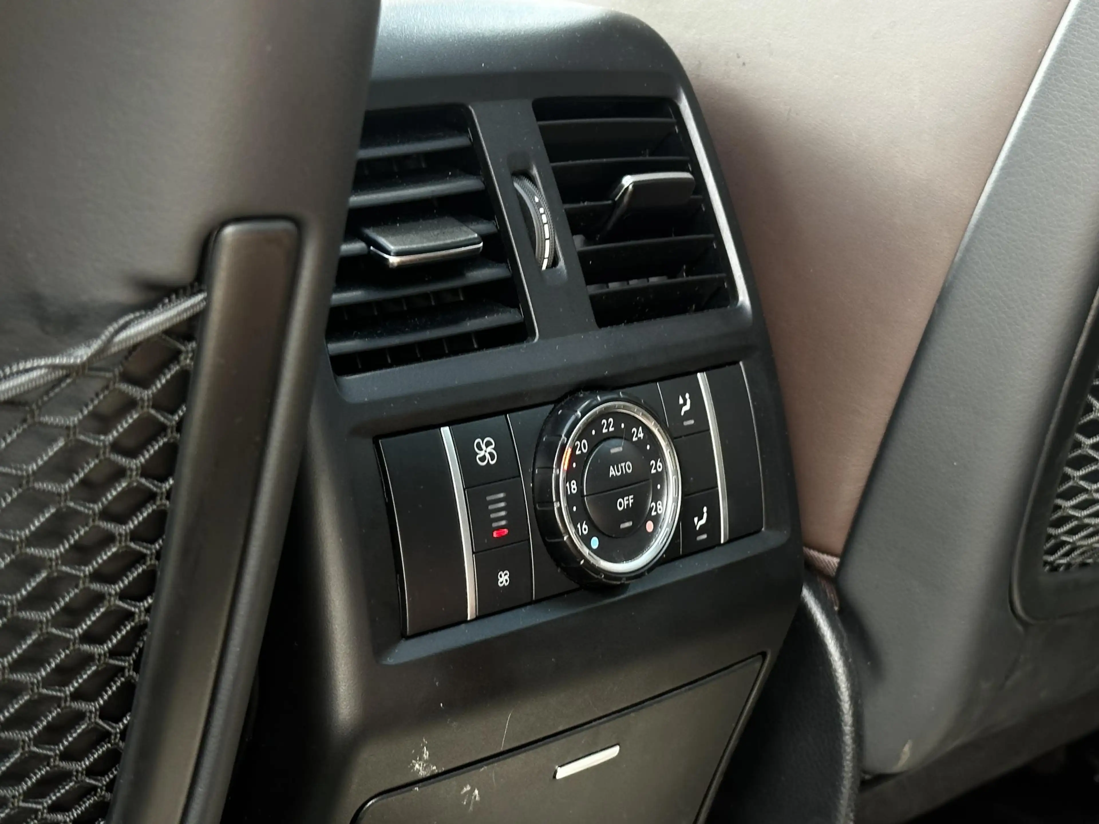 Mercedes-Benz ML 350 M-klasse Edition 1 AMG Panoramadak Designo Leer Mu — photo 20