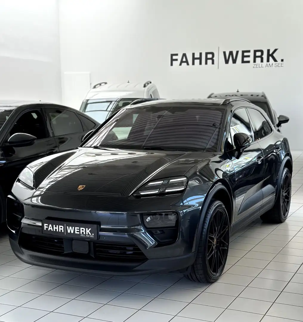 Porsche Macan 4S Electric *Beifahrerdisplay* *GT-Lenkrad Race-T Gris - 1