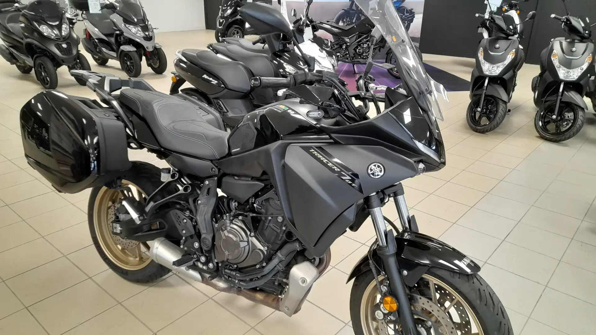 Yamaha Tracer 7 GT Schwarz - 1