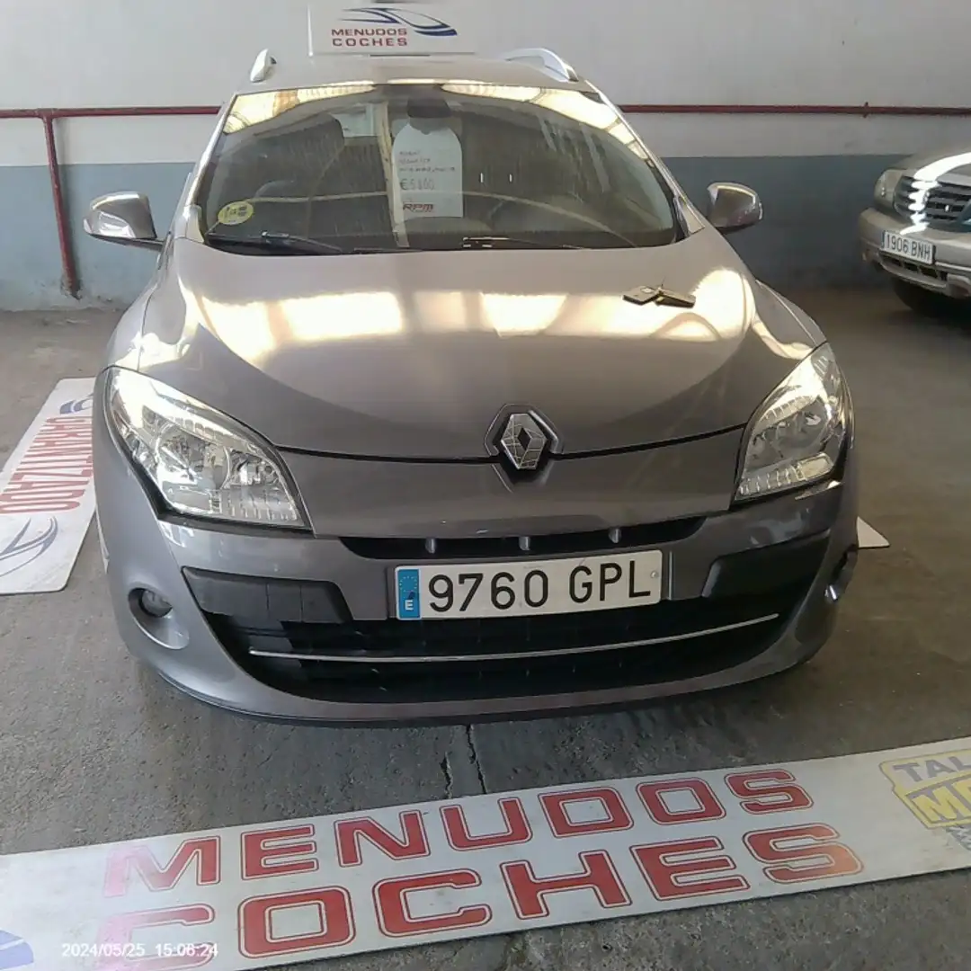 Renault Megane S.T. 1.5dCi Dynamique 105 Grau - 1