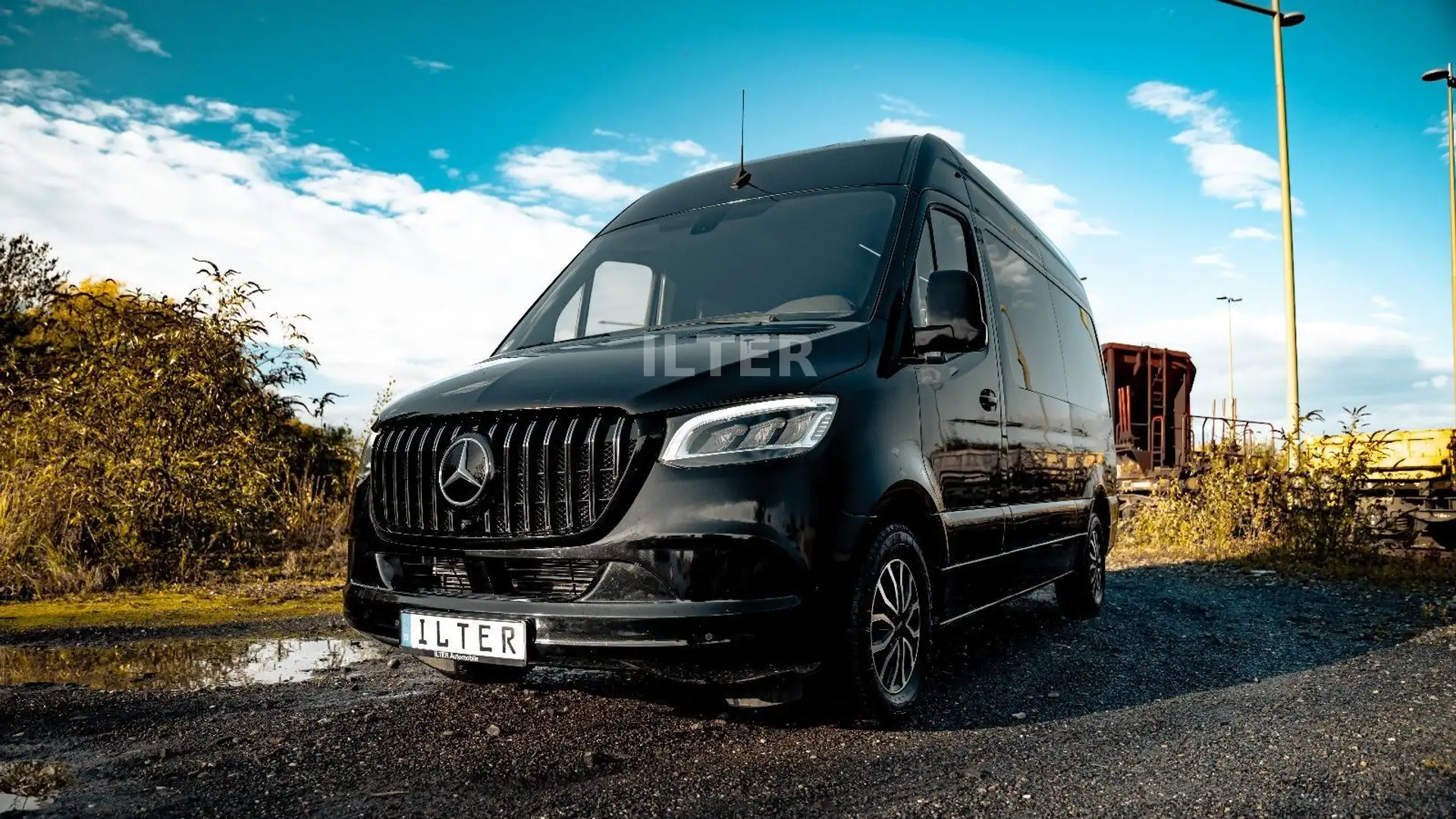 Mercedes-Benz Sprinter 319 CDI V6 3.0 VIP Tourismus 8+1 LED Noir - 1