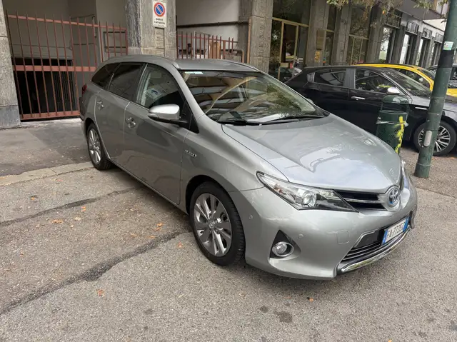 Toyota Auris Auris II Touring Sport Sport 1.8 hybrid Active+