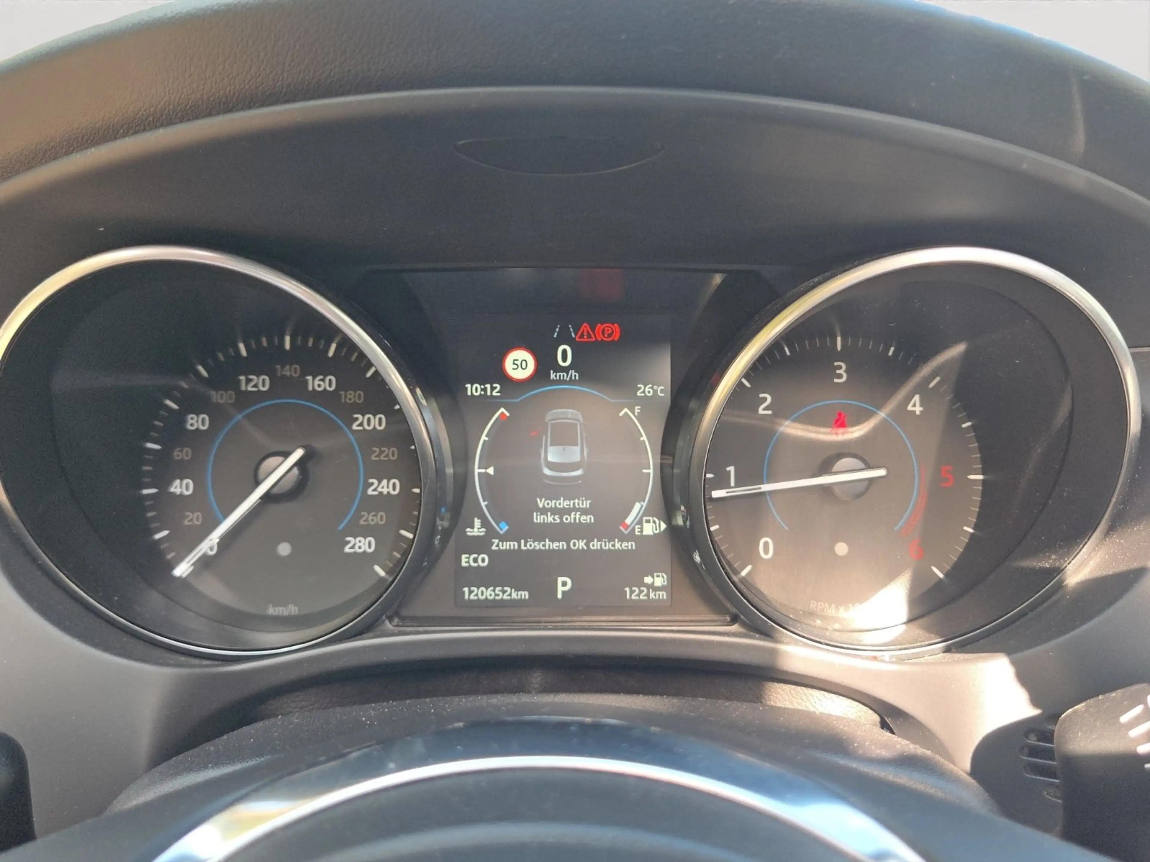 Jaguar F-Pace AWD Pano/Leder/LED/SHD/e-Sitze/AHK/Kamera — photo 11