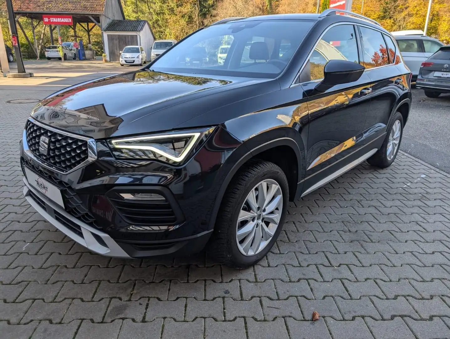 SEAT Ateca 1.5TSI Xperience Navi Kamera ACC LED Schwarz - 2