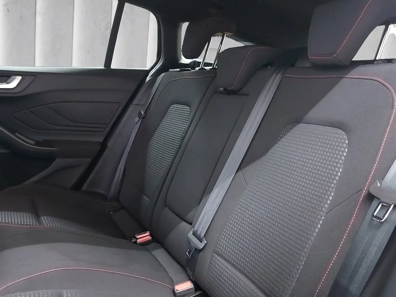 Ford Focus ST-Line X Turnier Aut.*AHK*ACC*HUD*KAM*NAVI*WINTER, миниатюра 11
