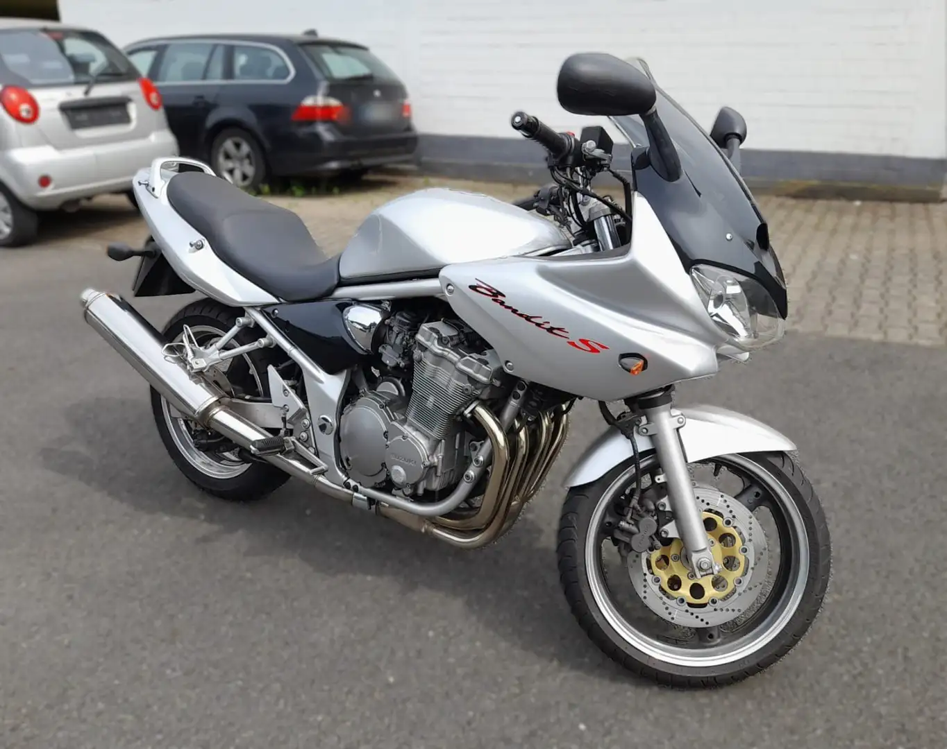 Suzuki Bandit 600 Silber - 1