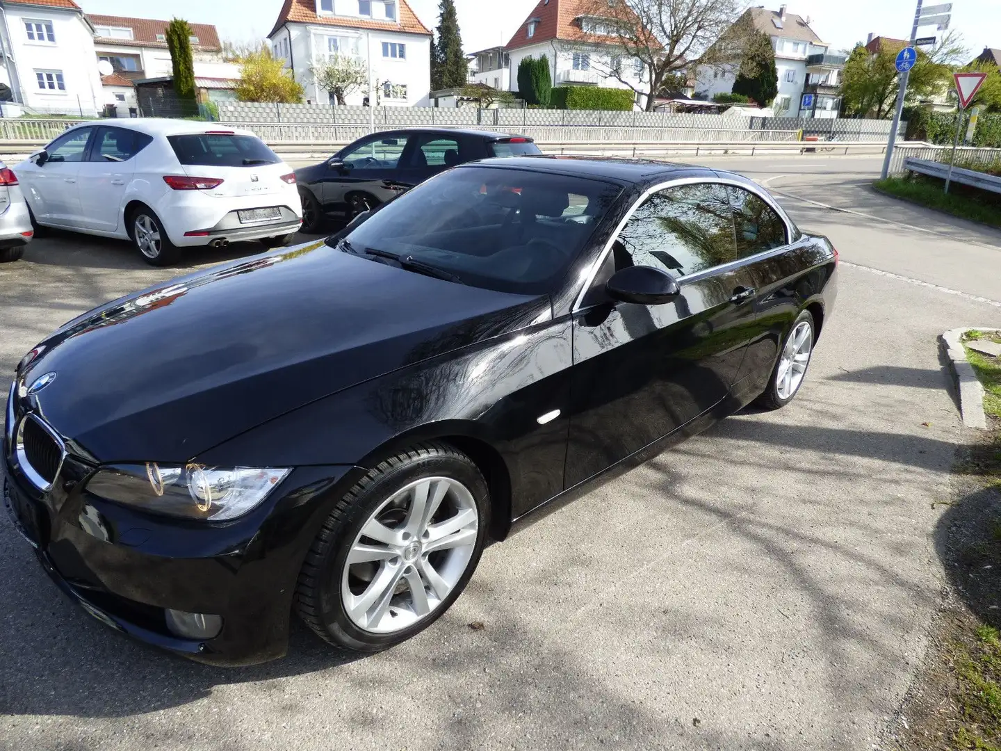 BMW 320 Baureihe 3 Cabrio 320i Memory*Shz*Hardtop* Schwarz - 1