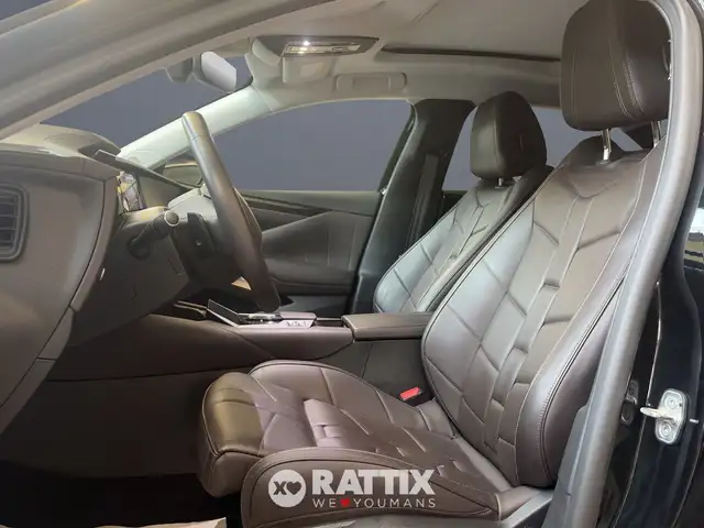 DS Automobiles DS 4 view 9