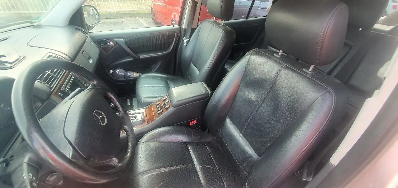 Mercedes-Benz ML 320 auto, foto 3