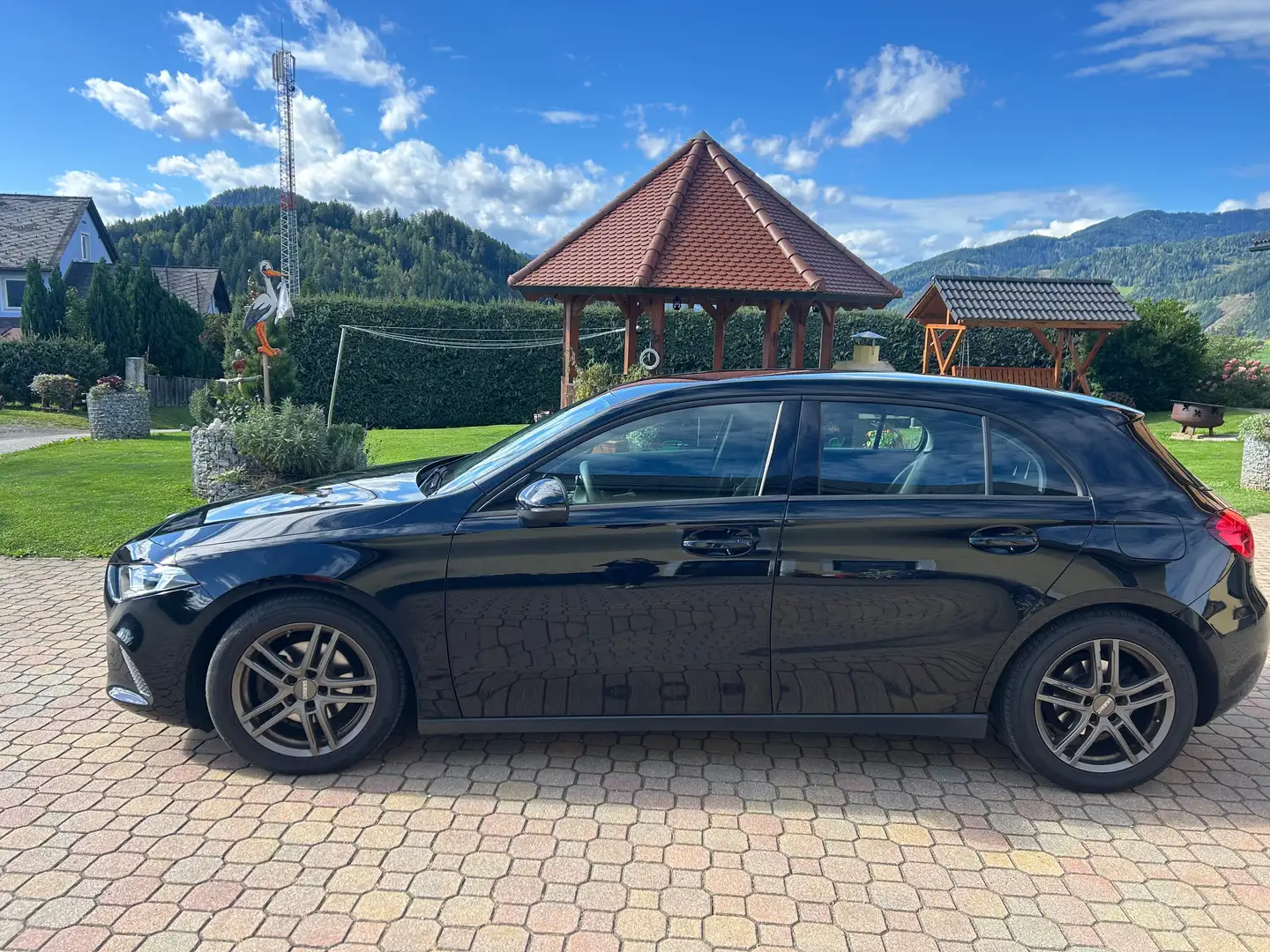 Mercedes-Benz A 180 A 180 d Aut. Schwarz - 2