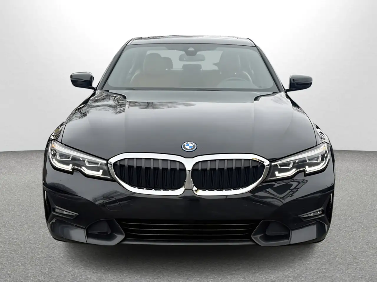 BMW 3 Series снимка BMW 3 Series