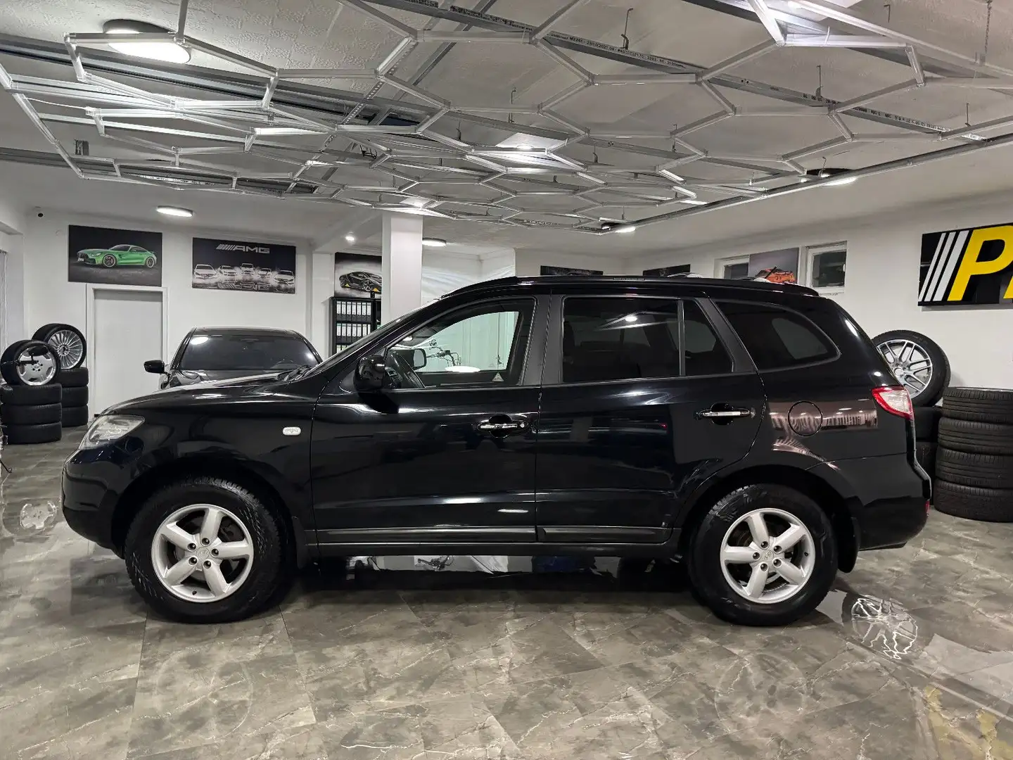 Hyundai SANTA FE 2.2 CRDi GLS / 2.Hand Autom. SHZ PDC Schwarz - 2