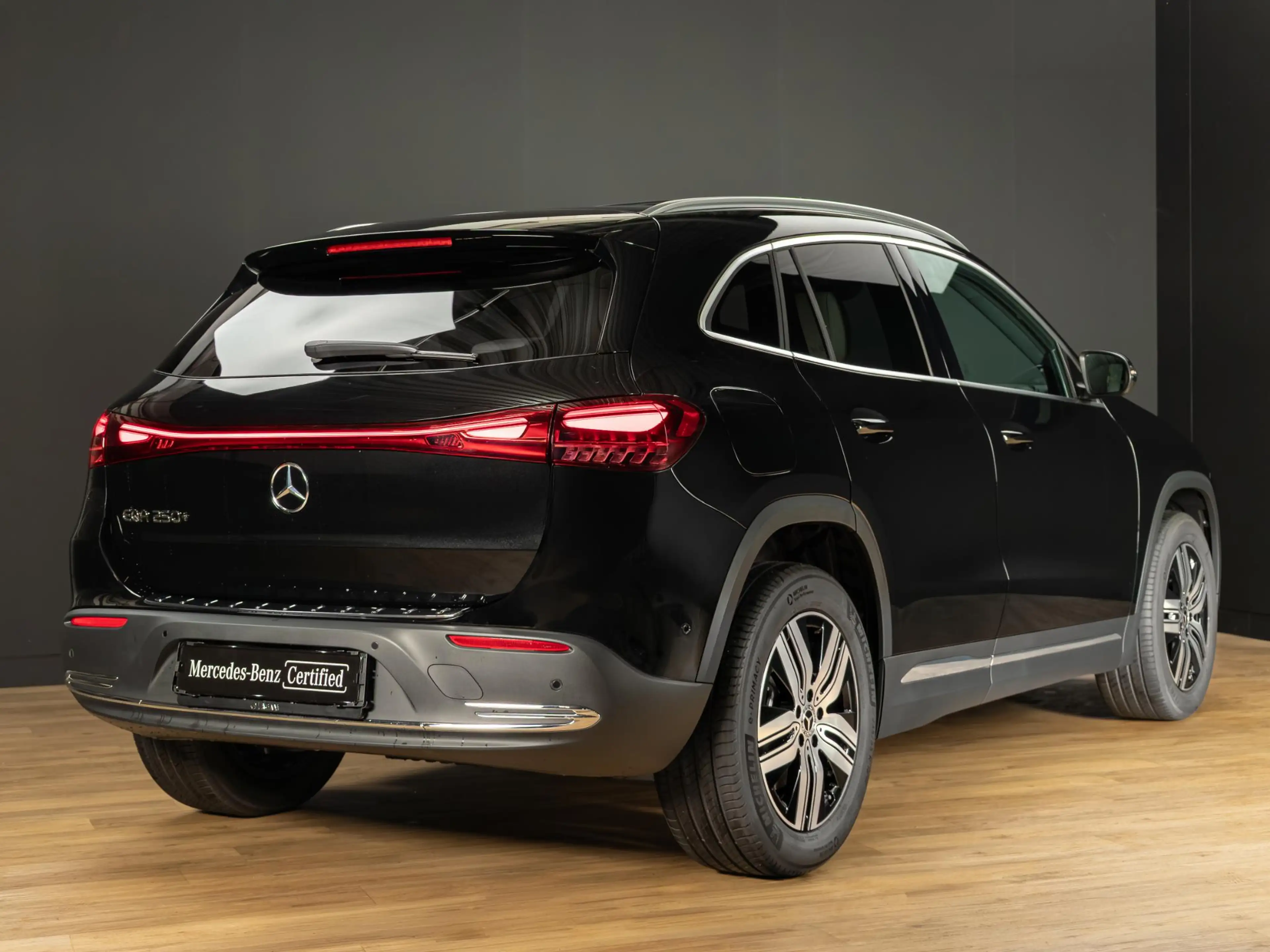 Mercedes-Benz EQA 250 250+ Business Solution Luxury 71 kWh | Panorama da — photo 2
