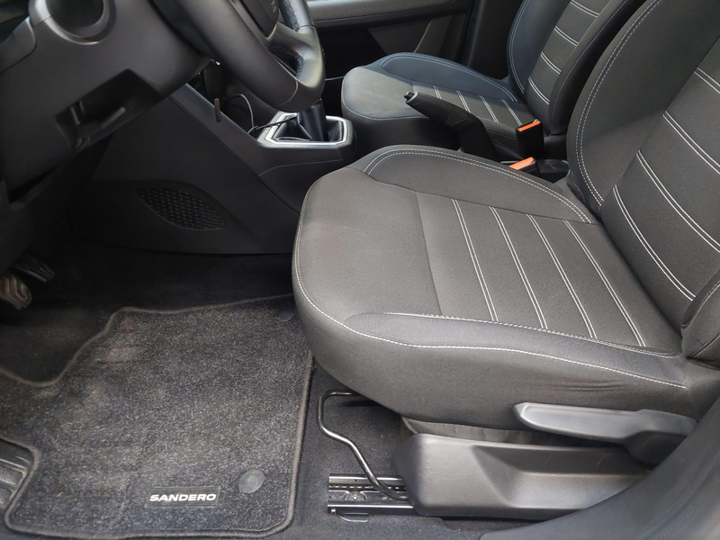 Dacia Sandero TCe 90 Expression + City Pack — photo 11