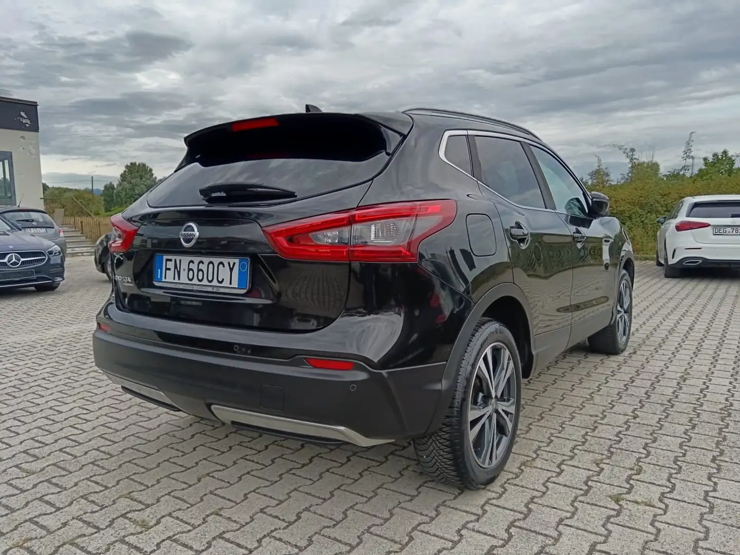 Nissan Qashqai Qashqai II 2017 1.5 dci N-Connecta 110cv Nero - 2