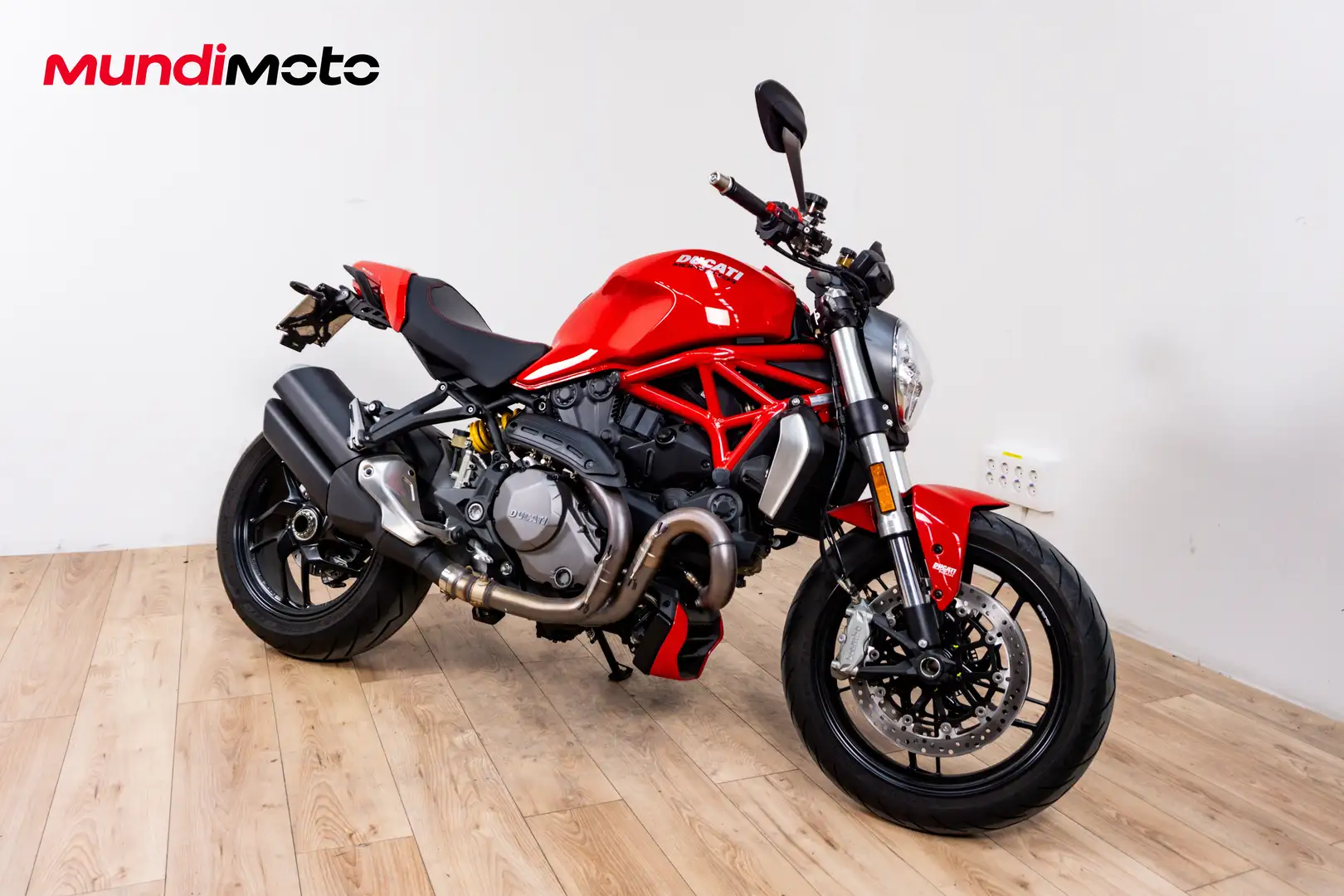 Ducati Monster 1200 - 2