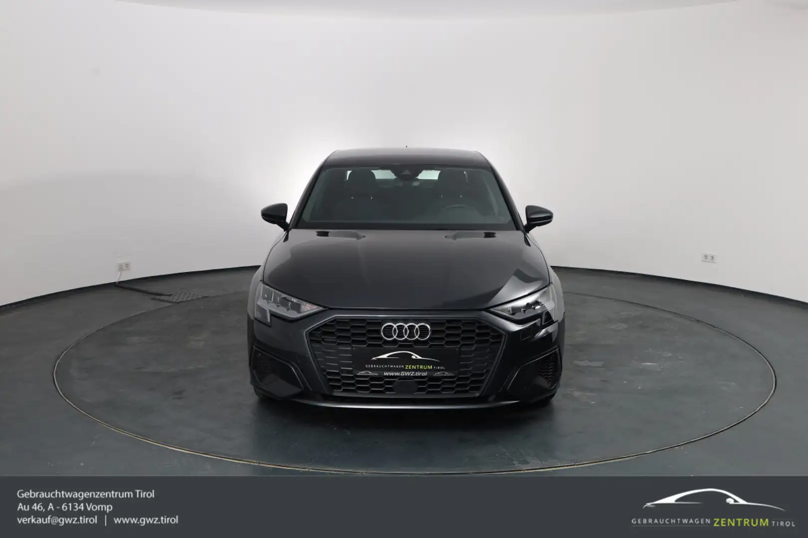 Audi A3 Limo 30 TFSI*NAVI*KEYLESS*AHK*NAVI*Assistenzpaket Grau - 2