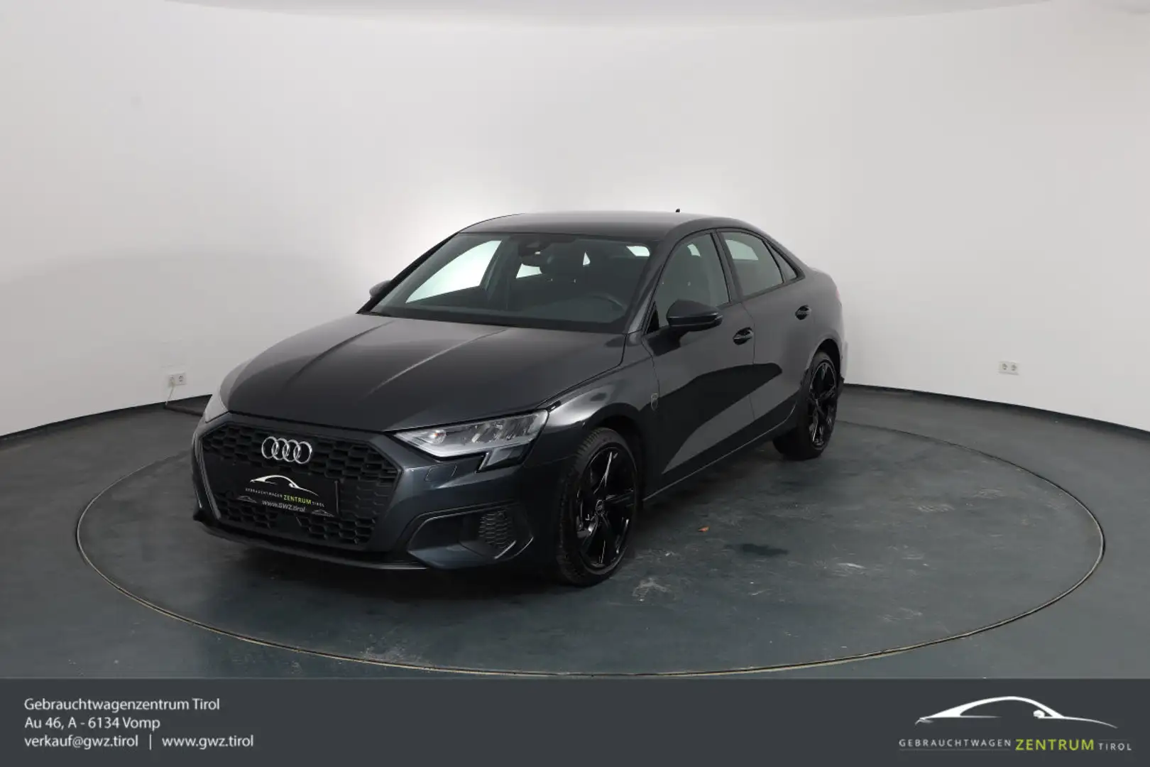 Audi A3 Limo 30 TFSI*NAVI*KEYLESS*AHK*NAVI*Assistenzpaket Grau - 1