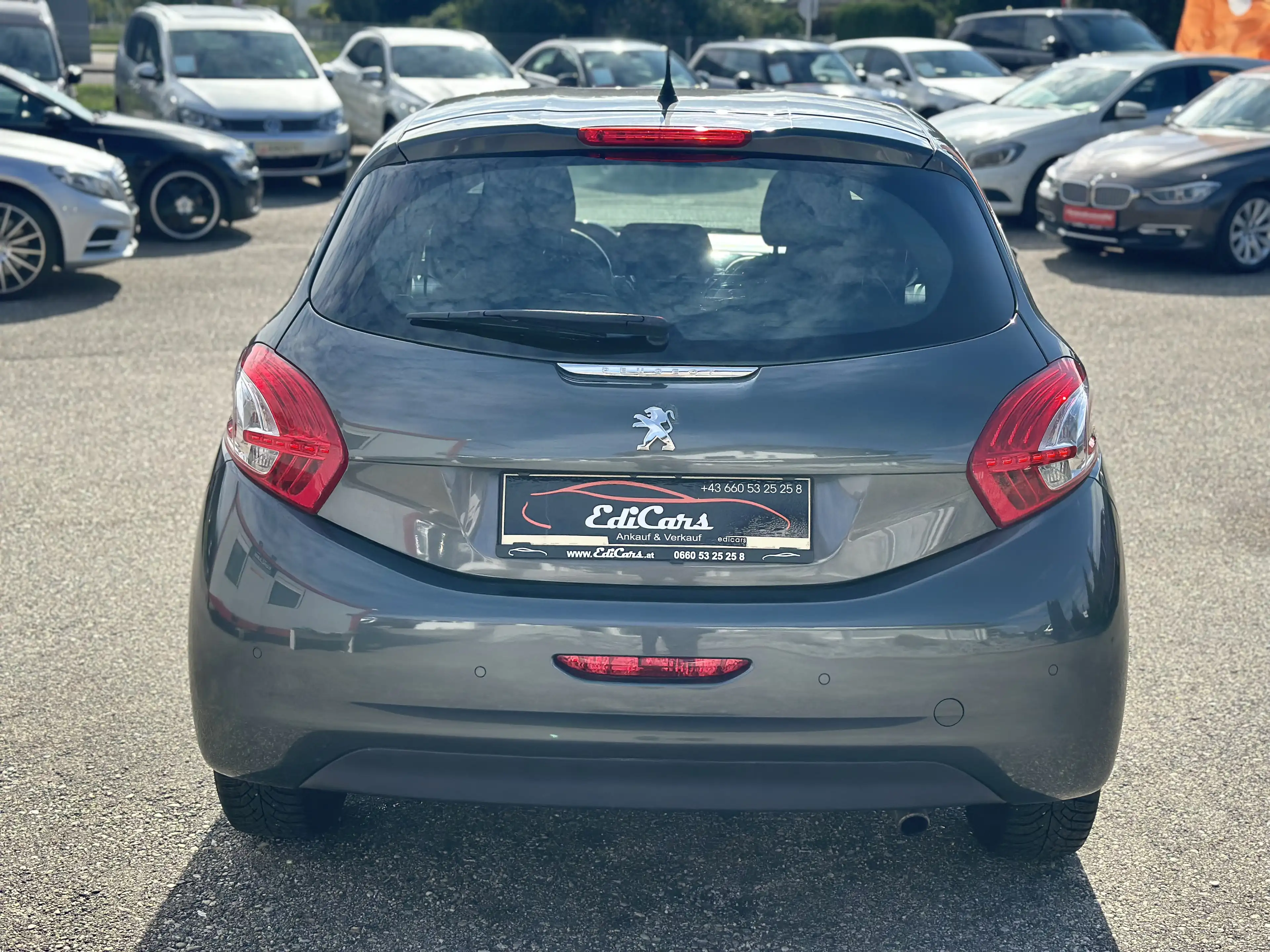 Peugeot 208 Active — photo 7
