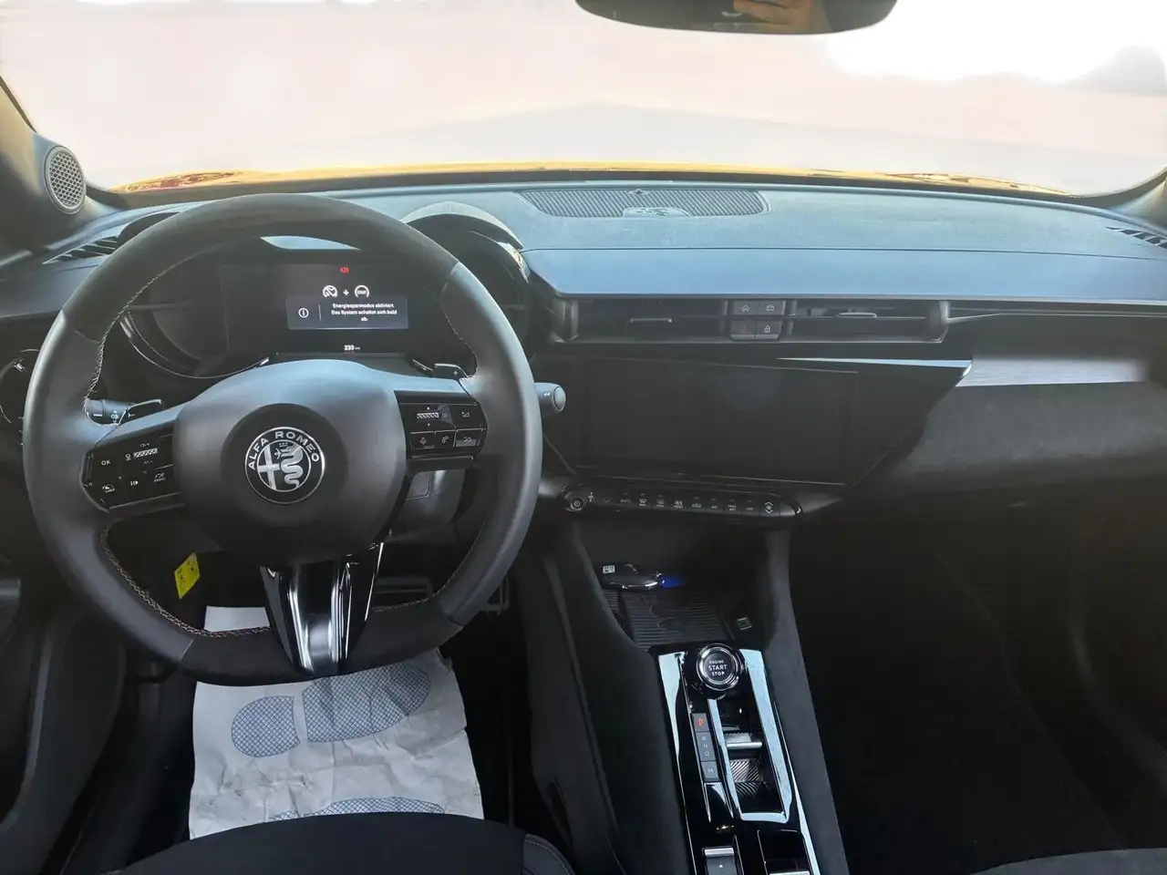 Alfa Romeo Junior 2025 — фото 11