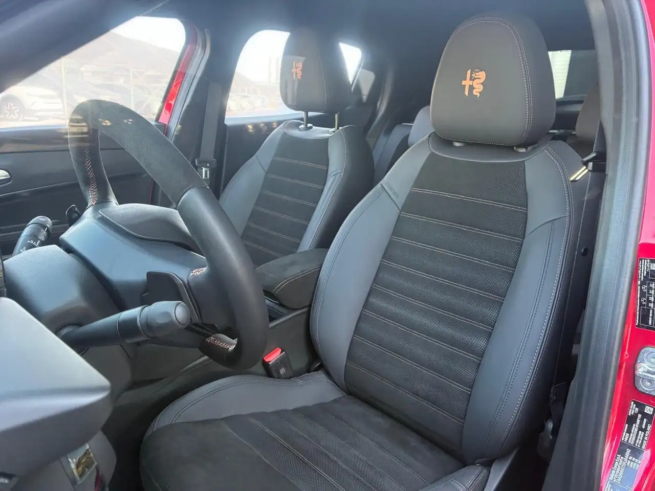 Alfa Romeo Junior 2025 — фото 10