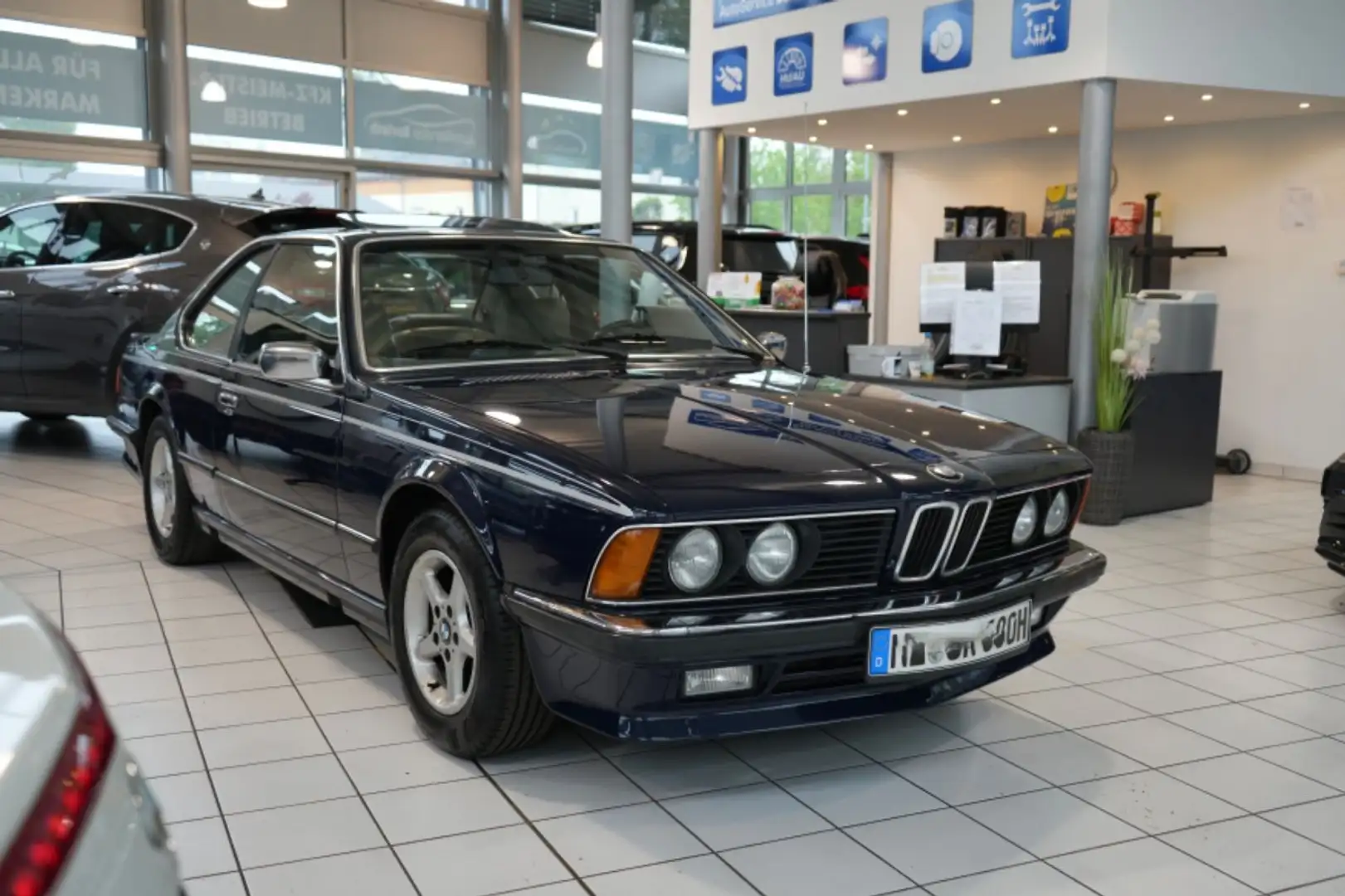 BMW 635 CSI *H-Kennzeichen Azul - 2