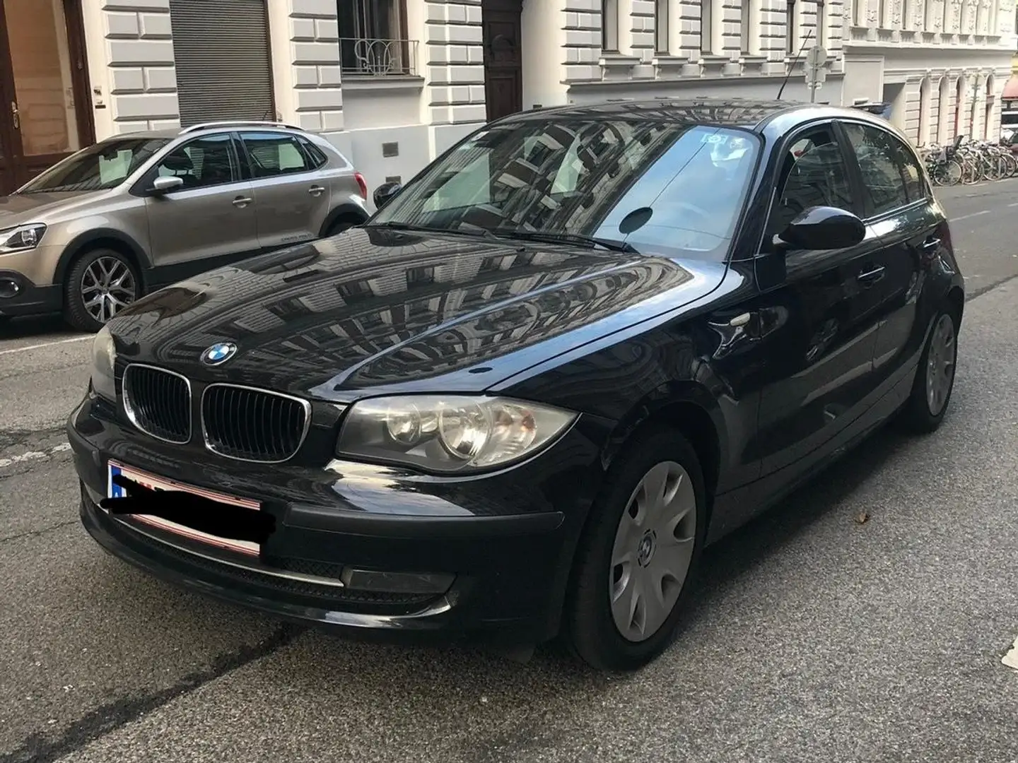 BMW 116 116i Advantage Advantage Schwarz - 1