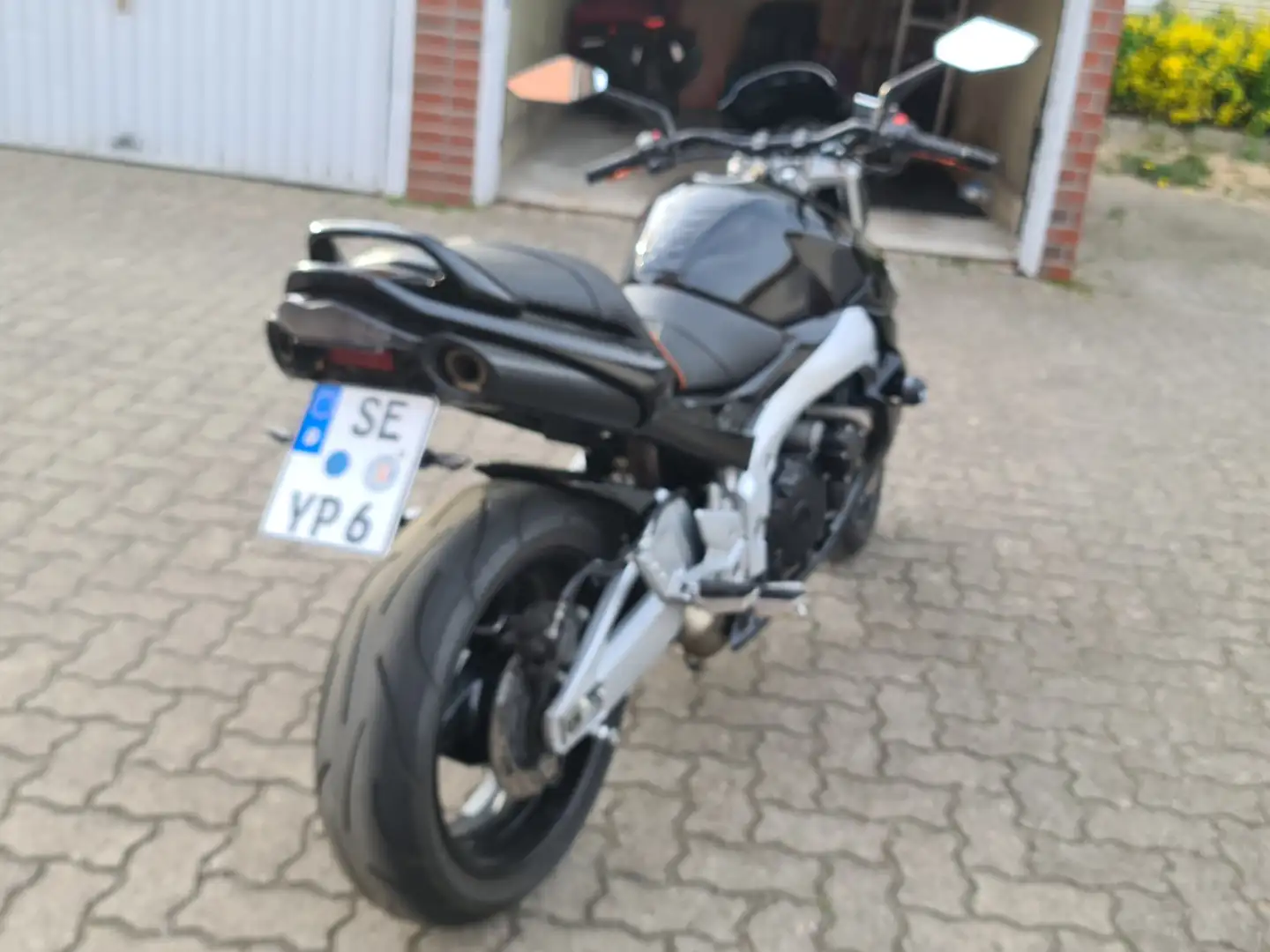 Suzuki GSR 600 Negru - 2