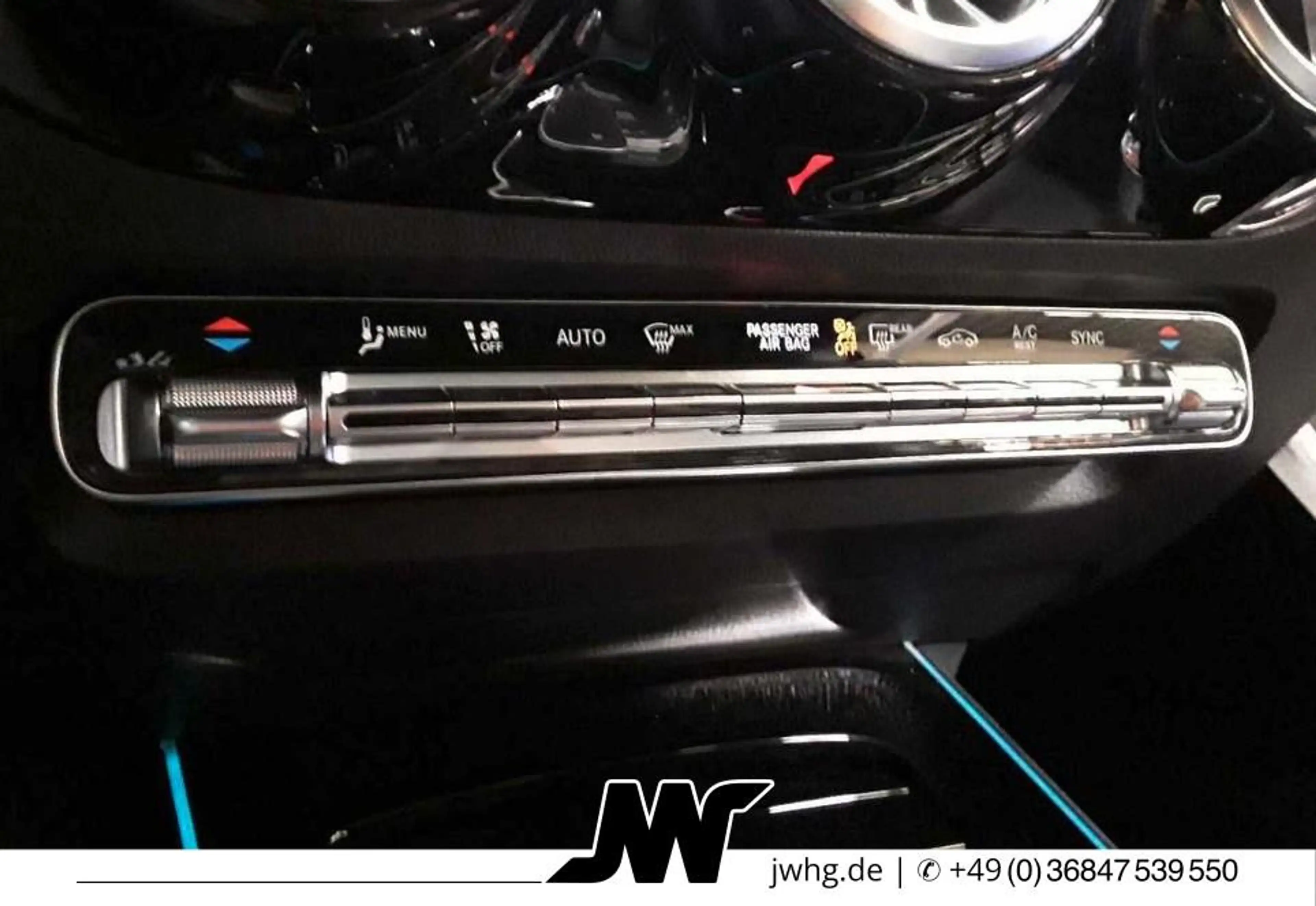 Mercedes-Benz GLA 200 Style LED Widescreen Kamera DAB 17"Leder — photo 12