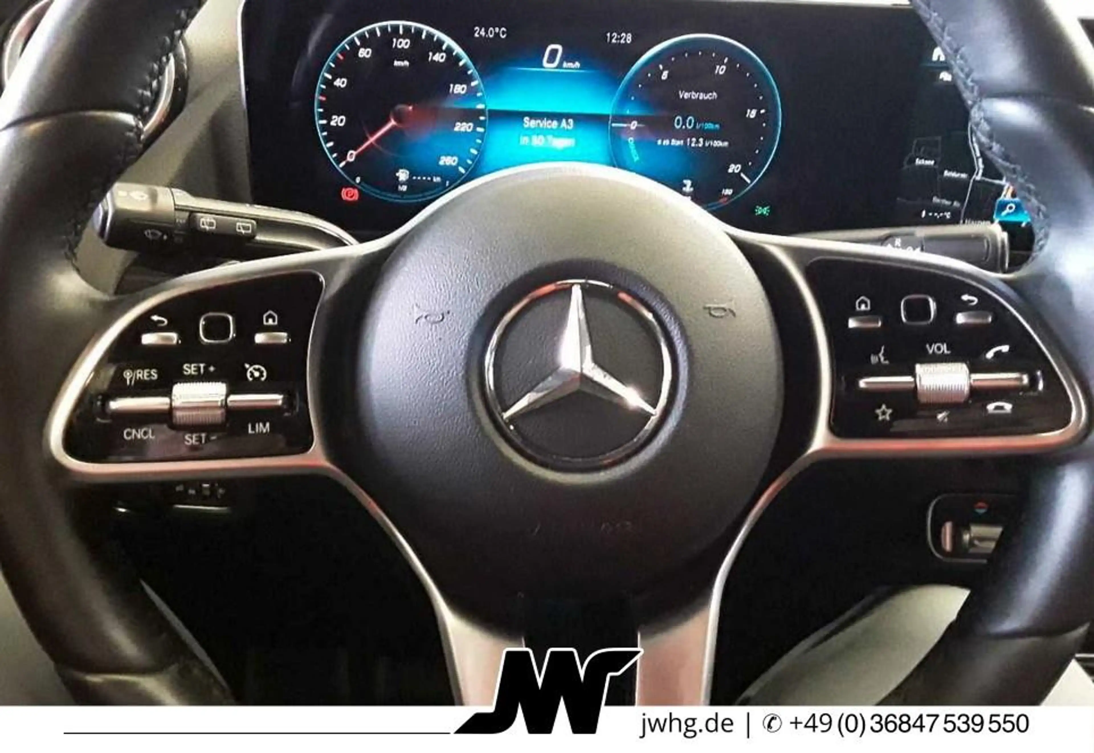Mercedes-Benz GLA 200 Style LED Widescreen Kamera DAB 17"Leder — photo 14