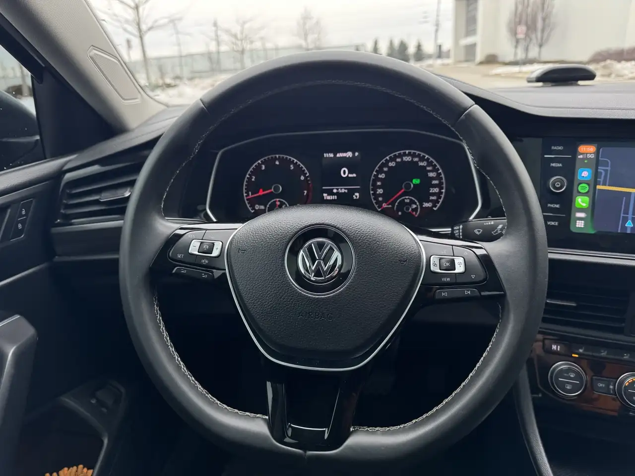 Volkswagen Jetta снимка Volkswagen Jetta