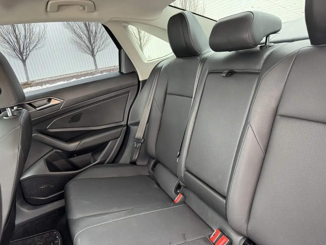 Volkswagen Jetta снимка Volkswagen Jetta
