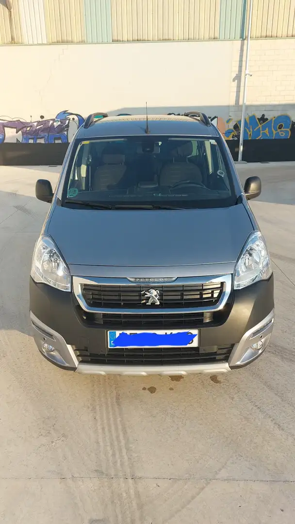 Peugeot Partner Tepee 1.6BlueHDI Adventure Edition 120 Plateado - 2