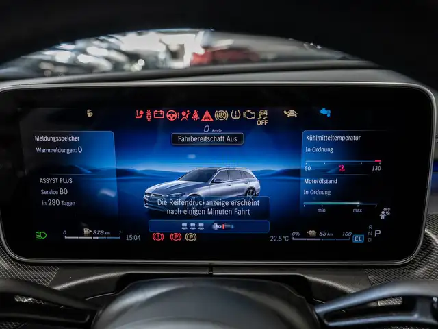 Mercedes-Benz C-Class view 11