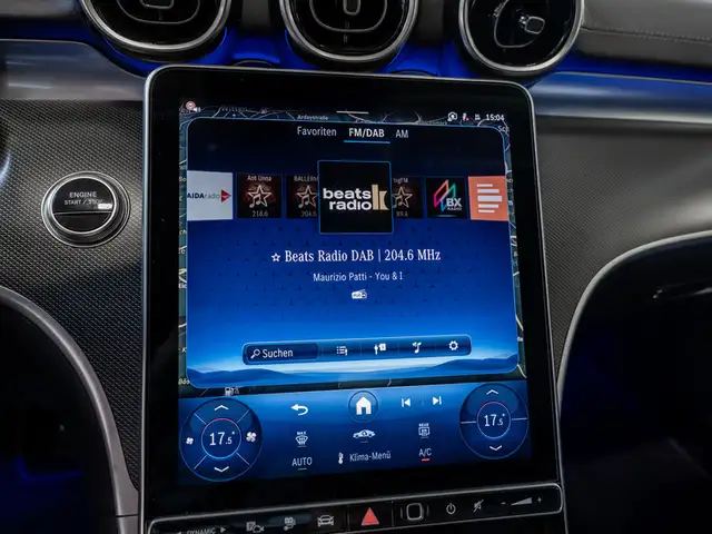 Mercedes-Benz C-Class view 13