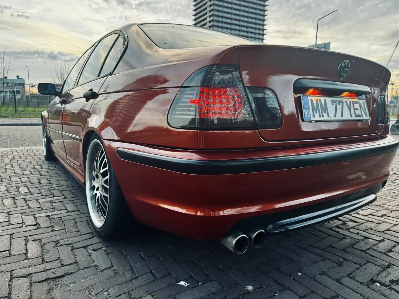 BMW 318i, foto 9