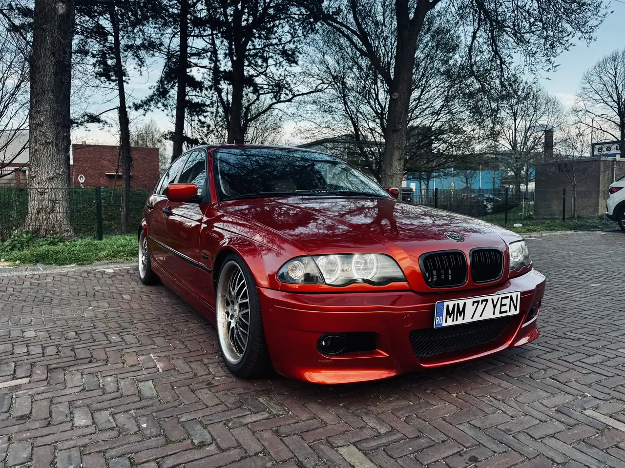 BMW 318i, foto 5