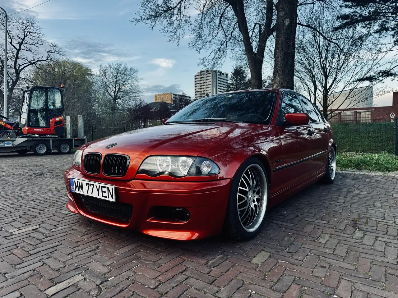 BMW 318i, foto 2