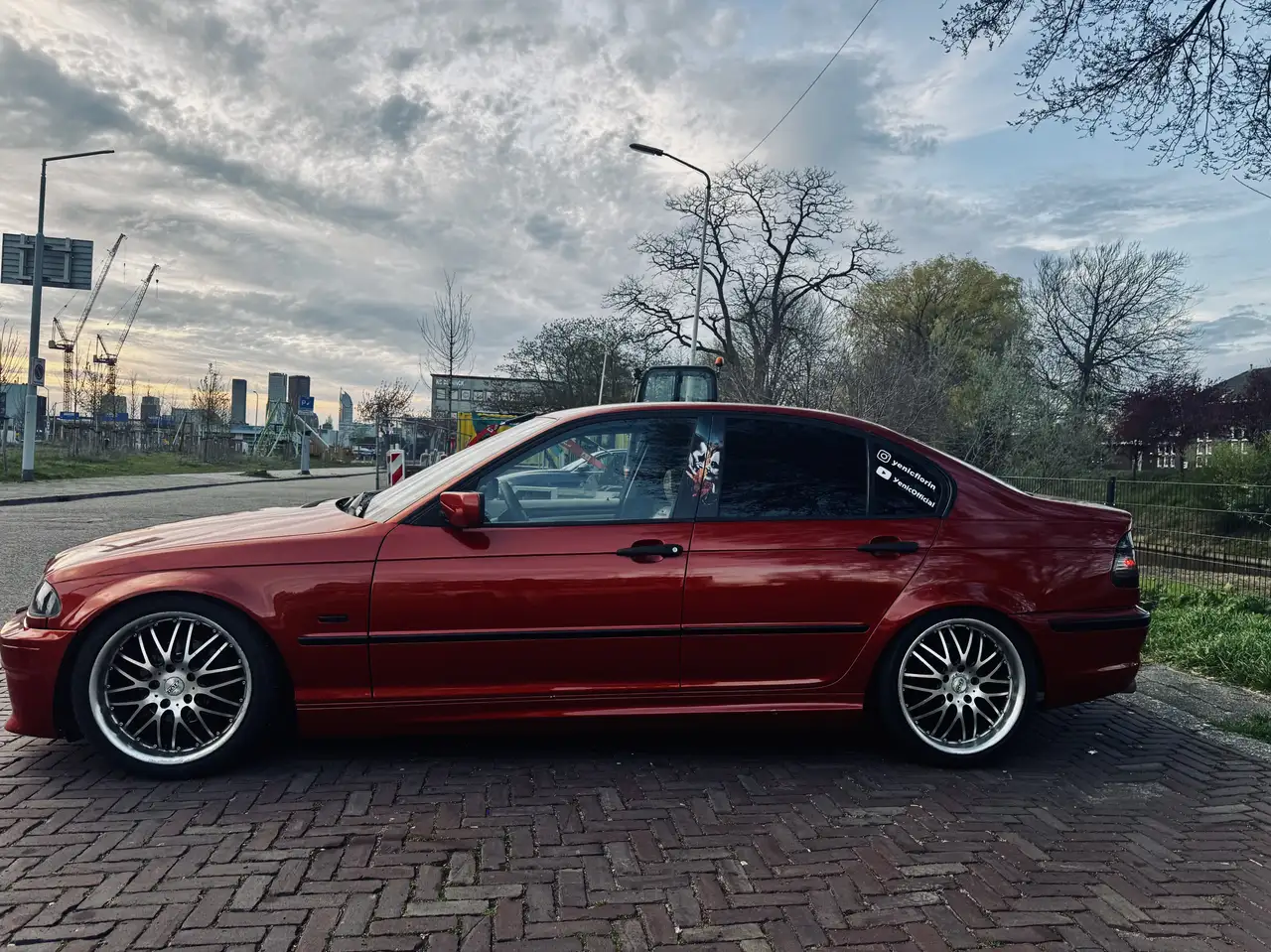 BMW 318i, foto 6