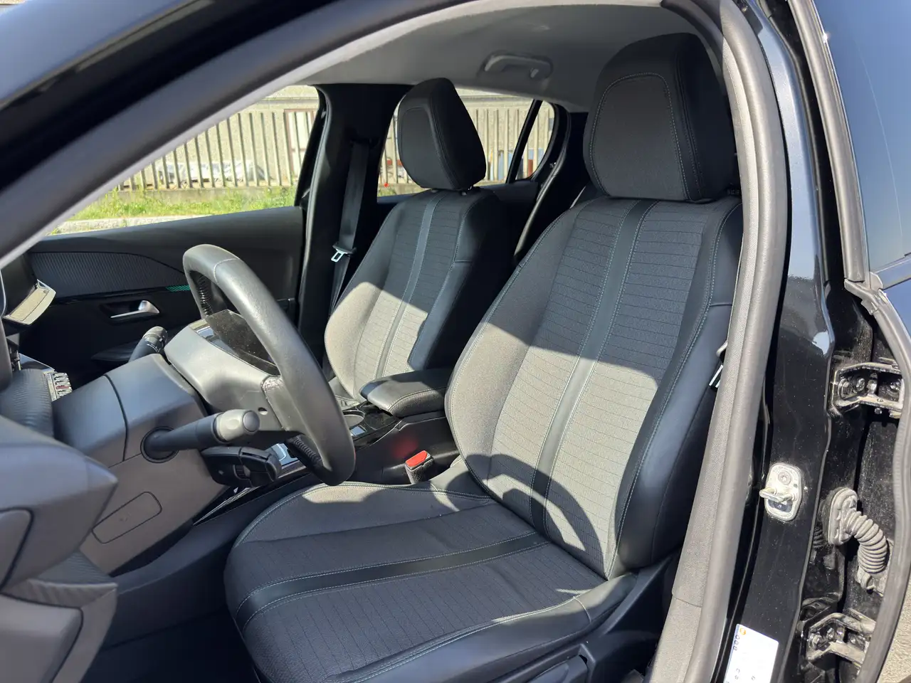 Peugeot 208 208 II 2019 1.2 puretech Allure Pack s 10