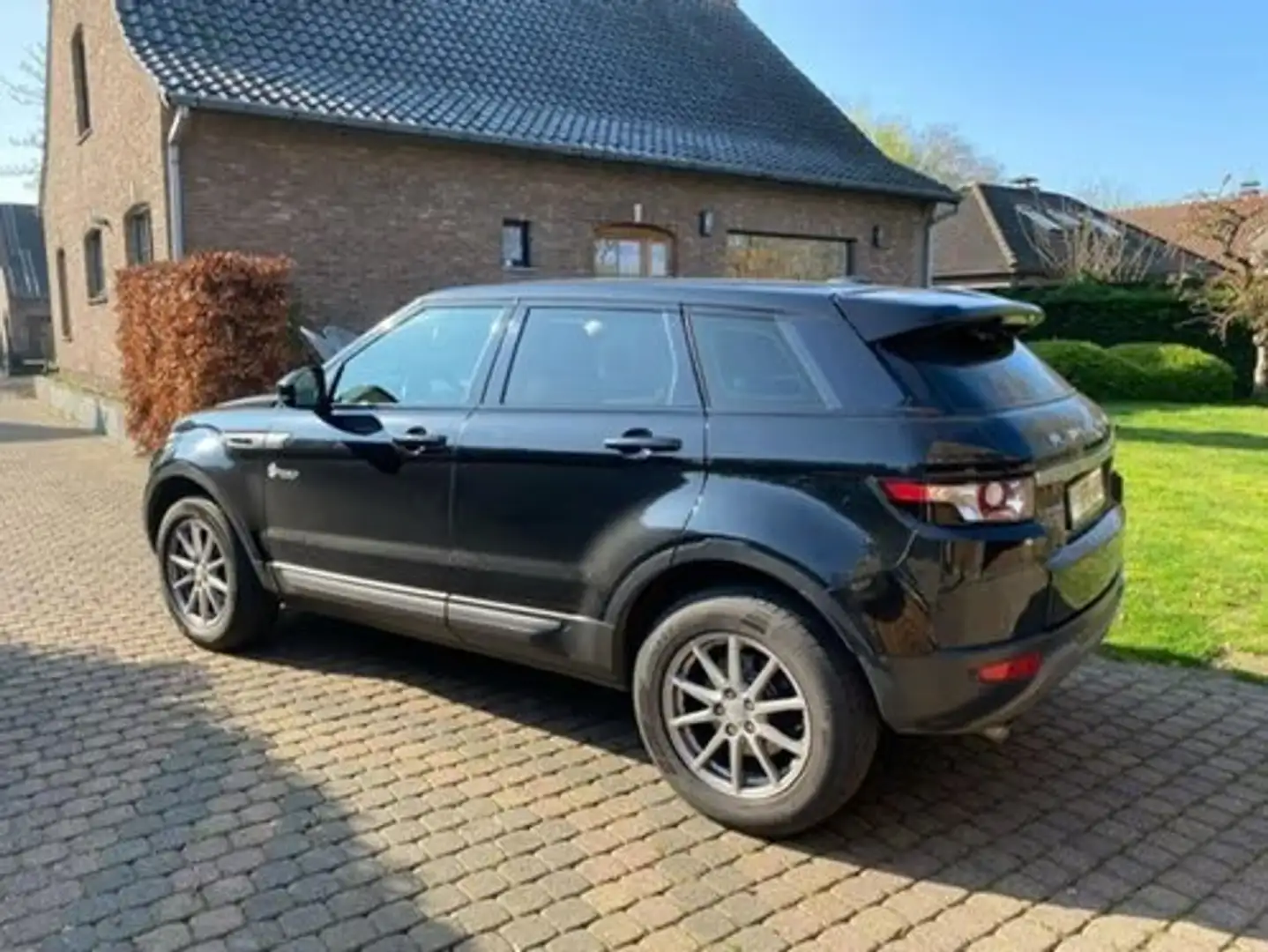 Land Rover Range Rover Evoque Range Rover Evoque TD4 Pure Zwart - 2