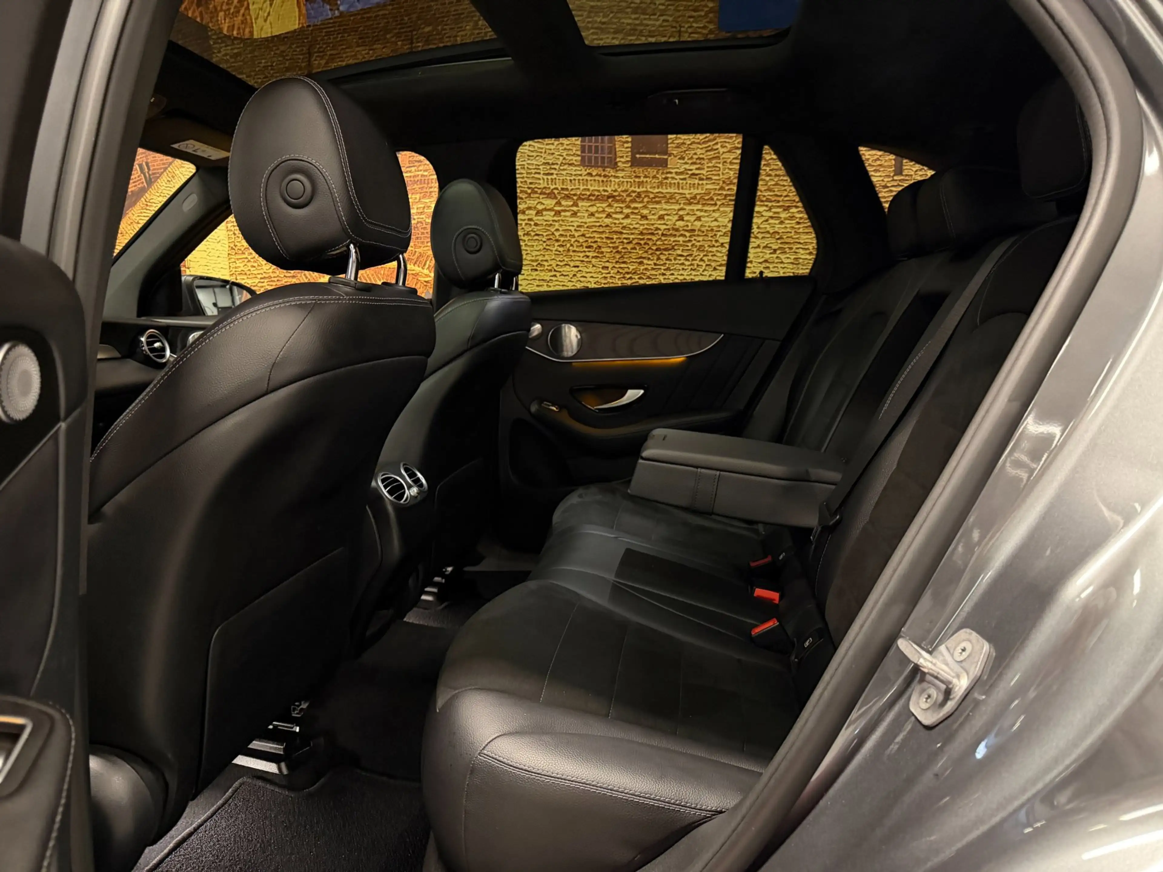 Mercedes-Benz GLC 350 350e 4Matic AMG Panodak Burmester — photo 23