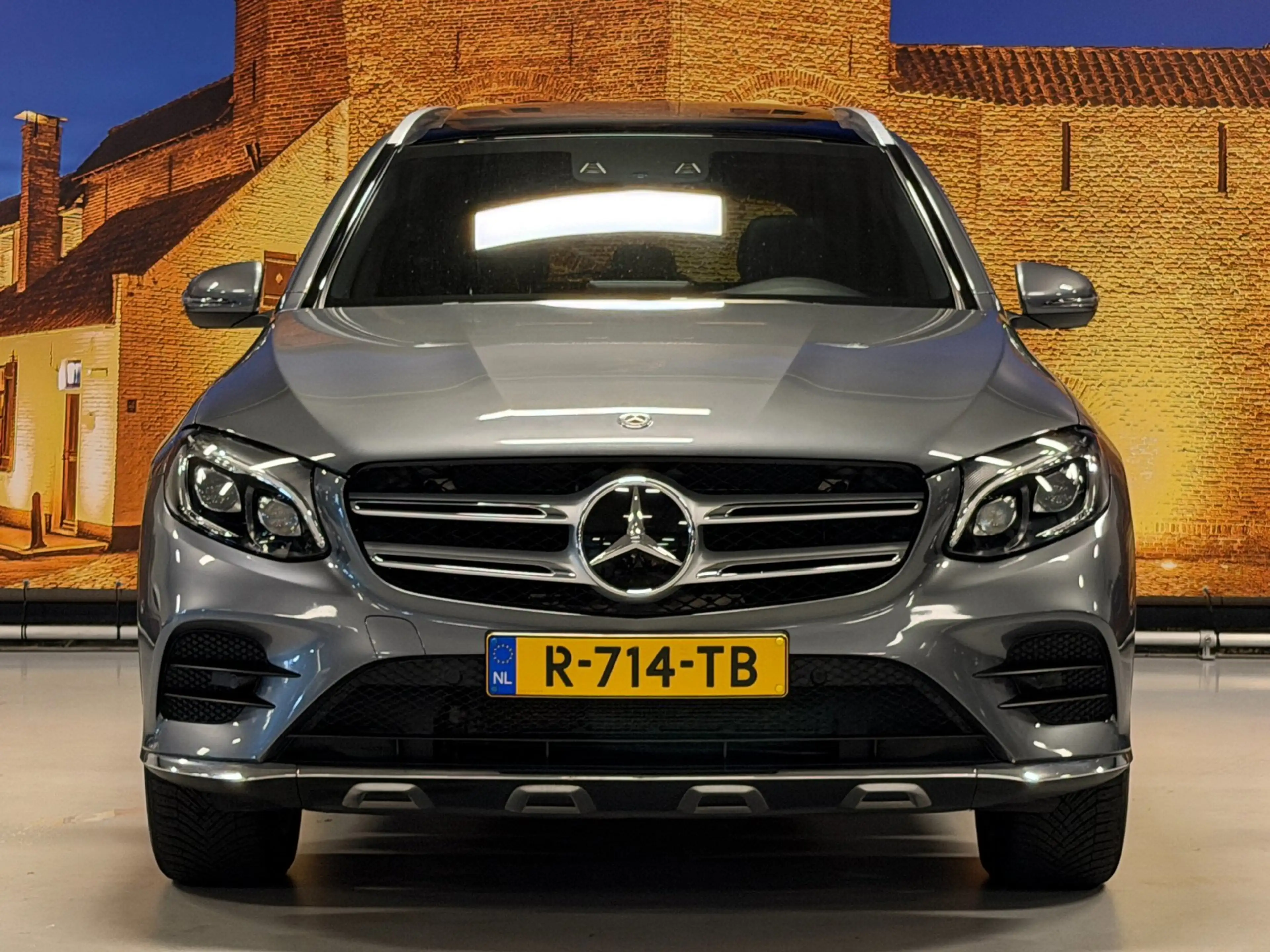 Mercedes-Benz GLC 350 350e 4Matic AMG Panodak Burmester — photo 5
