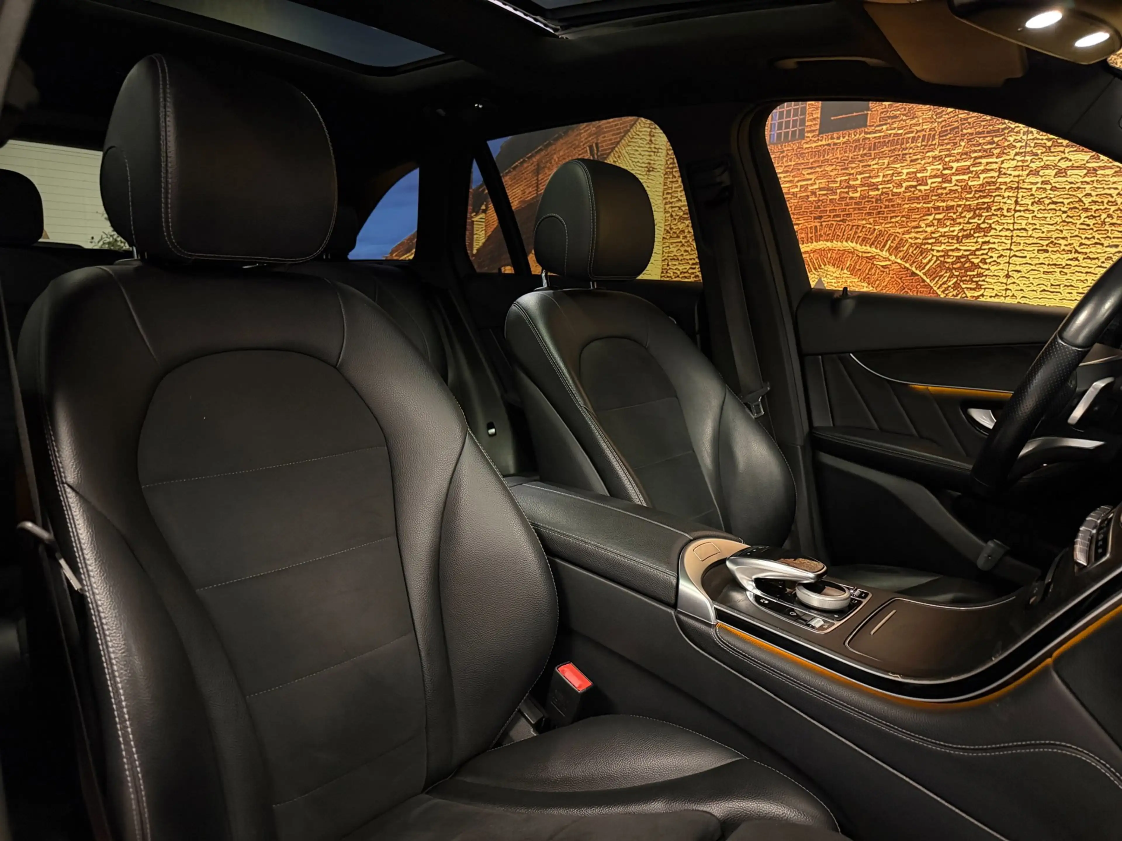 Mercedes-Benz GLC 350 350e 4Matic AMG Panodak Burmester — photo 16