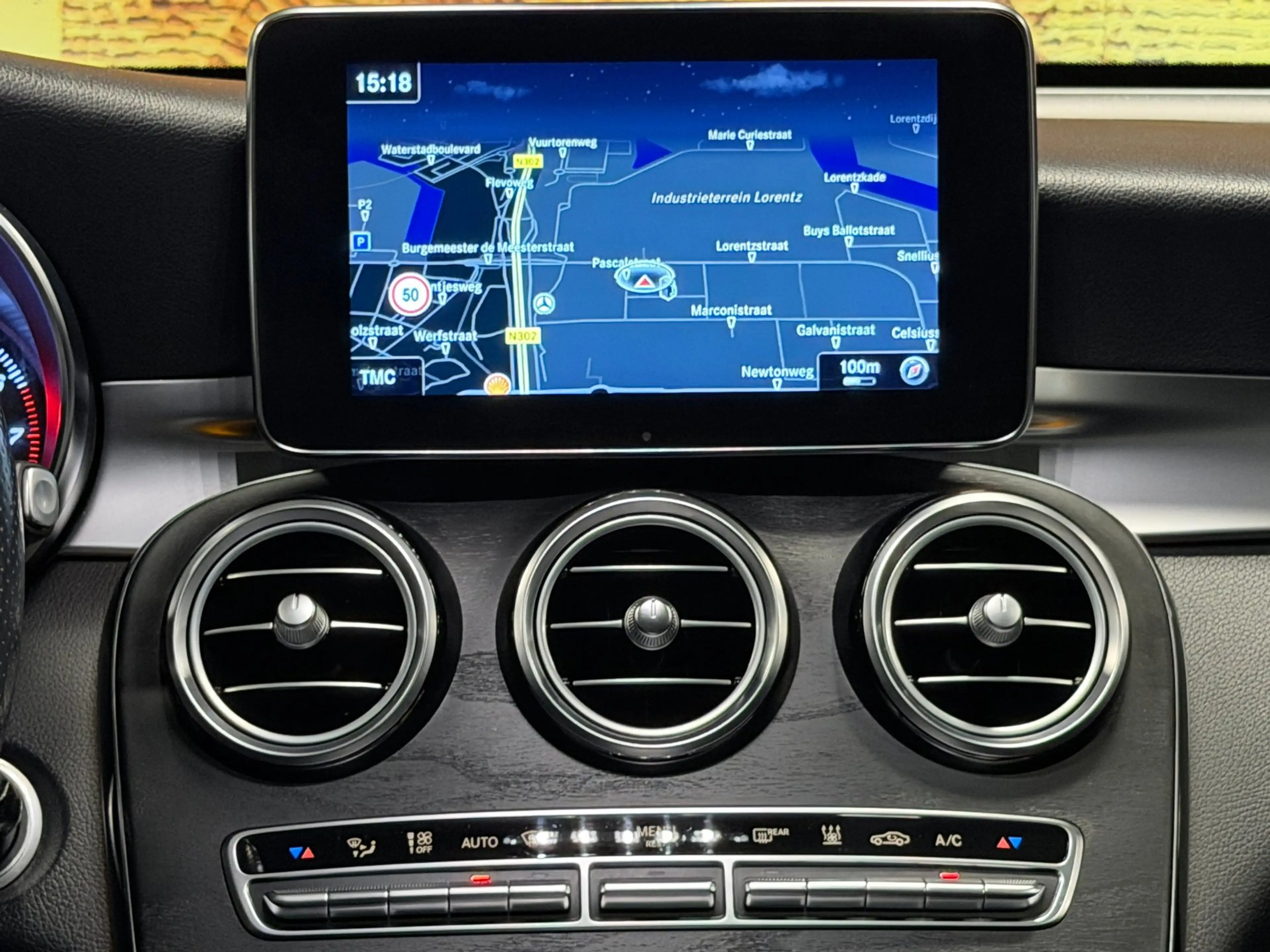 Mercedes-Benz GLC 350 350e 4Matic AMG Panodak Burmester — photo 7