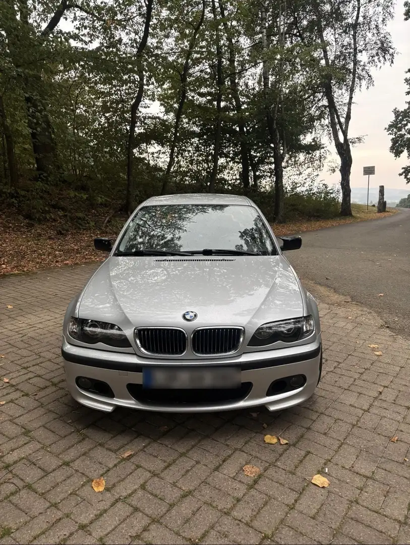 BMW 320 320i Edition Exclusive - 2