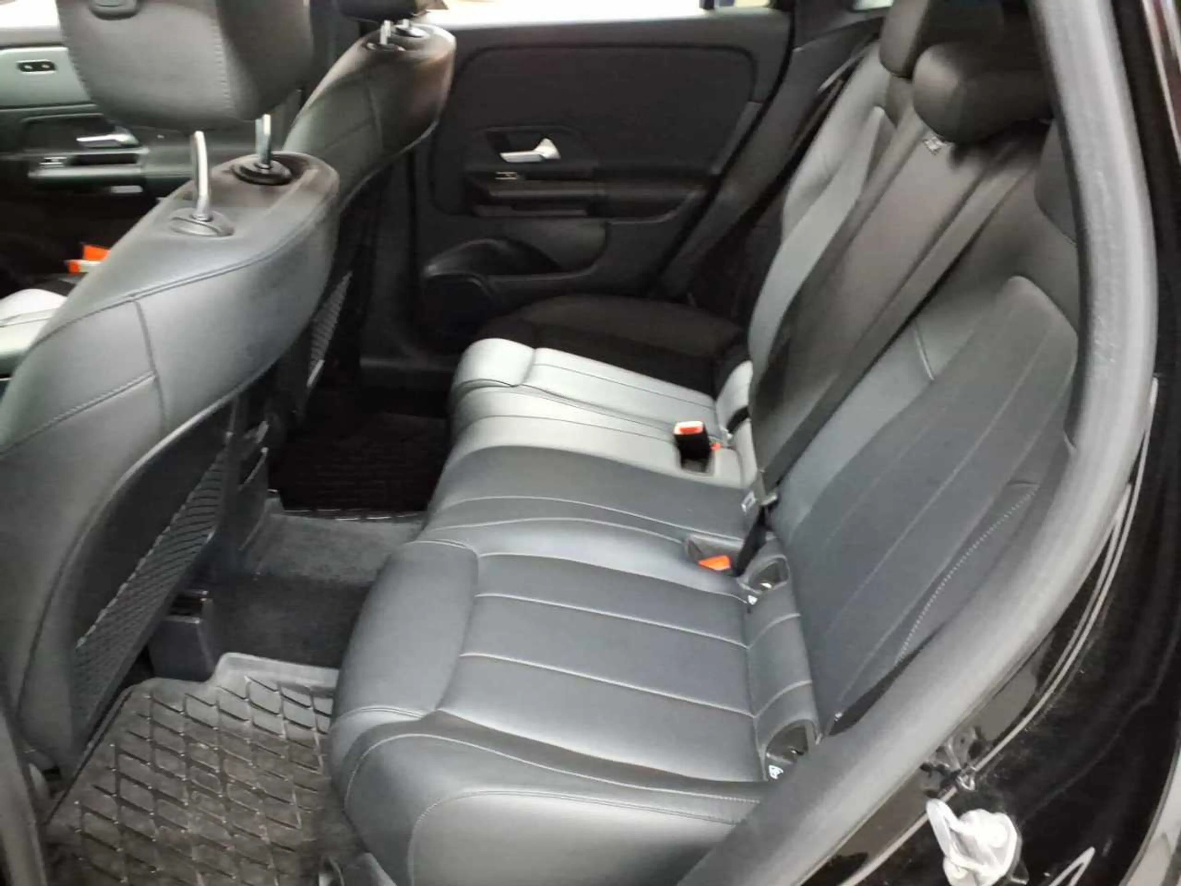 Mercedes-Benz GLA 250 GLA 250 e 8G-Style Beam BusiP AssiP KAM — photo 13