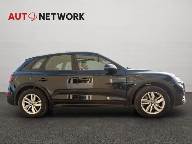 Audi Q5 view 6
